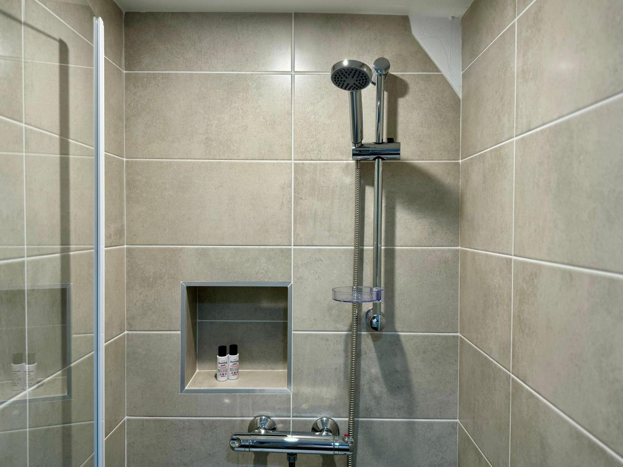 Suite Elias Villeurbanne Extérieur photo